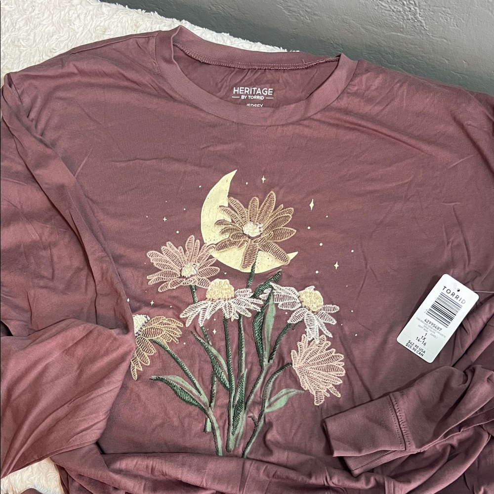 Heritage Torrid Mauve Floral Moon Long Sleeve Tee NWT